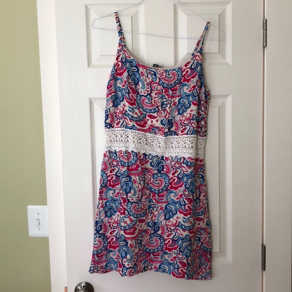 Cute sundress size S barely worn